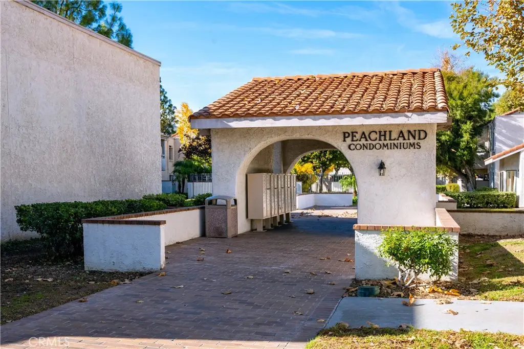 25003 Peachland #211, Newhall, CA 91321 - Image #1