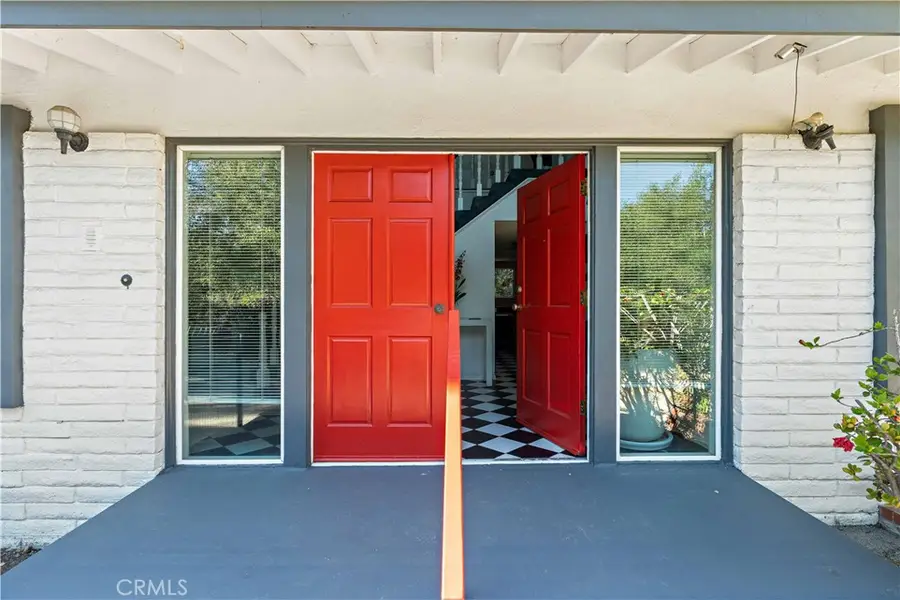 11944 Briarvale Lane, Studio City, CA 91604 - Image #2