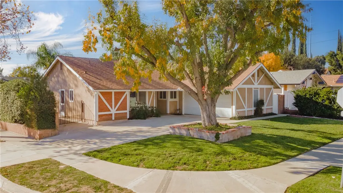 27967 Urbandale, Saugus, CA 91350 - Image #1