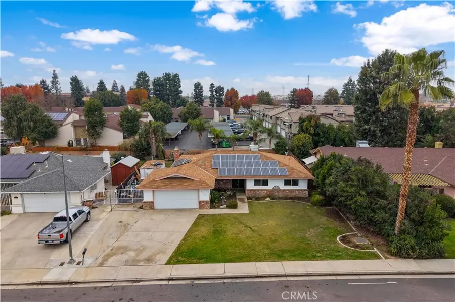 4308 Charter Oaks, Bakersfield, CA 93309 - Image #3