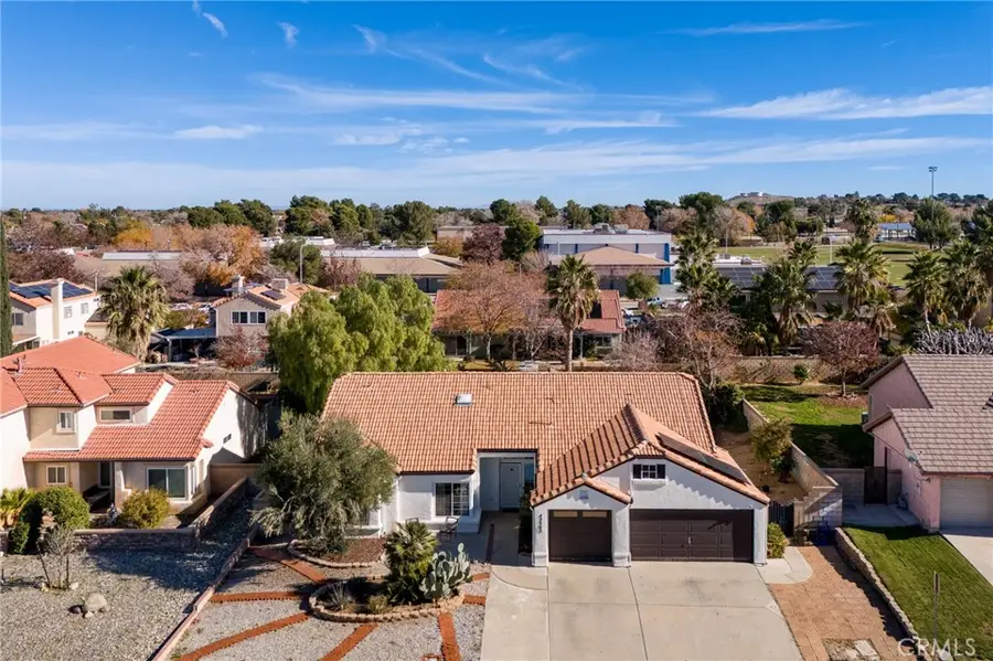 42302 58th W, Lancaster, CA 93536 - Image #2