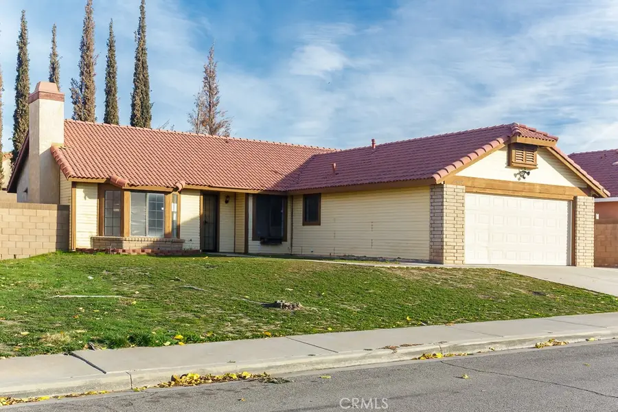 37012 Calle Bonita, Palmdale, CA 93550 - #2