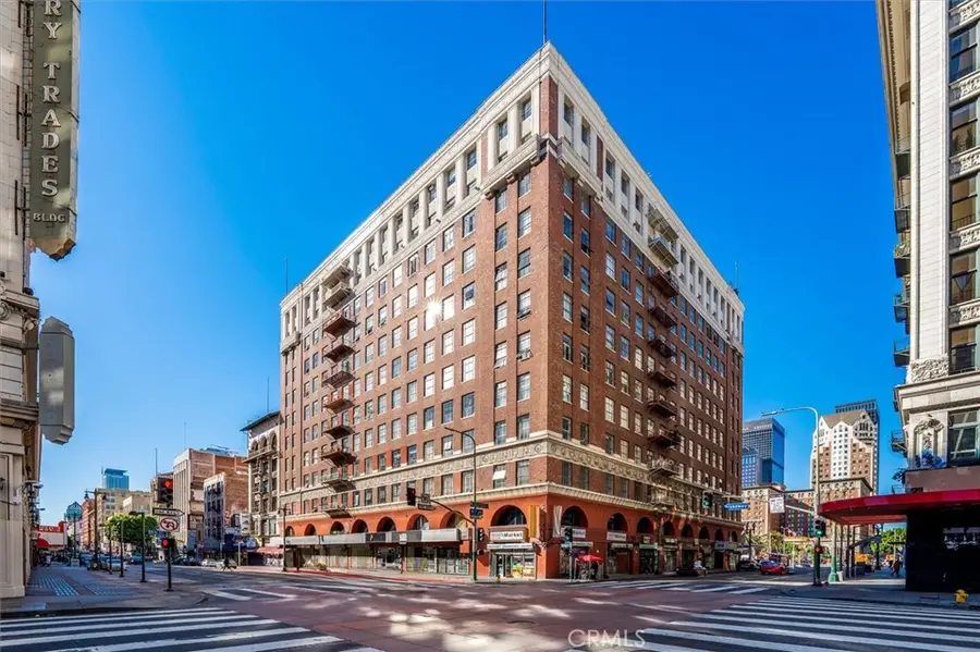 312 W 5th #907, Los Angeles, CA 90013 - #2