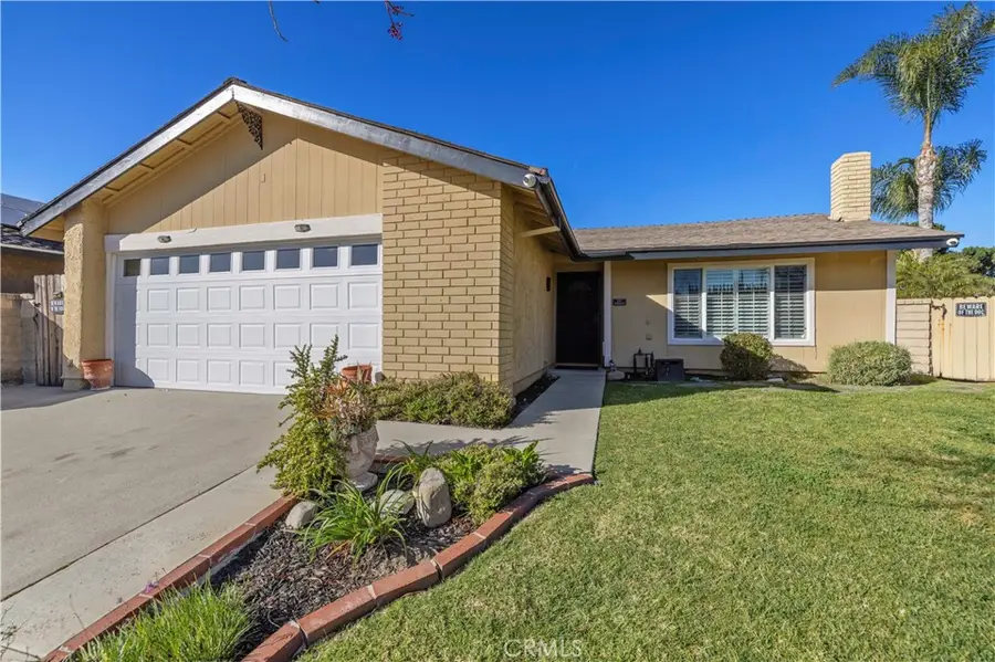 24305 Cheryl Kelton Place, Newhall, CA 91321 - Image #2