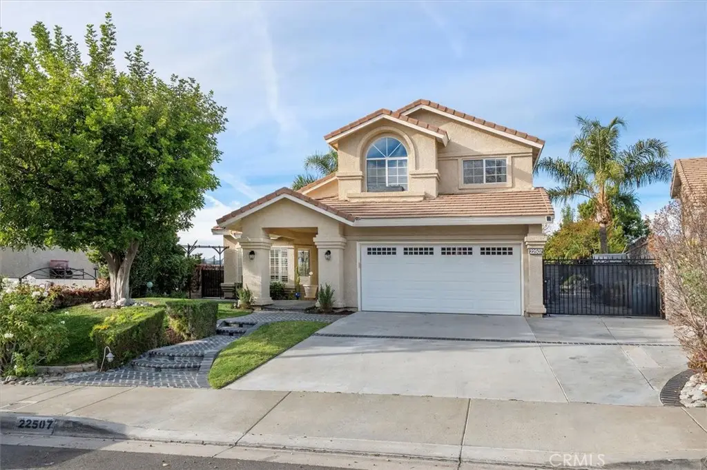 22507 Poplar Street, Saugus, CA 91390 - Image #1