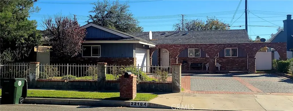 22104 Alamogordo, Saugus, CA 91350 - #1