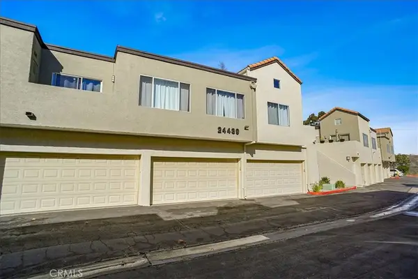 24439 Leonard Tree #102, Newhall, CA 91321