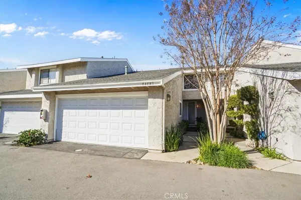 23207 Yvette Lane, Valencia, CA 91355