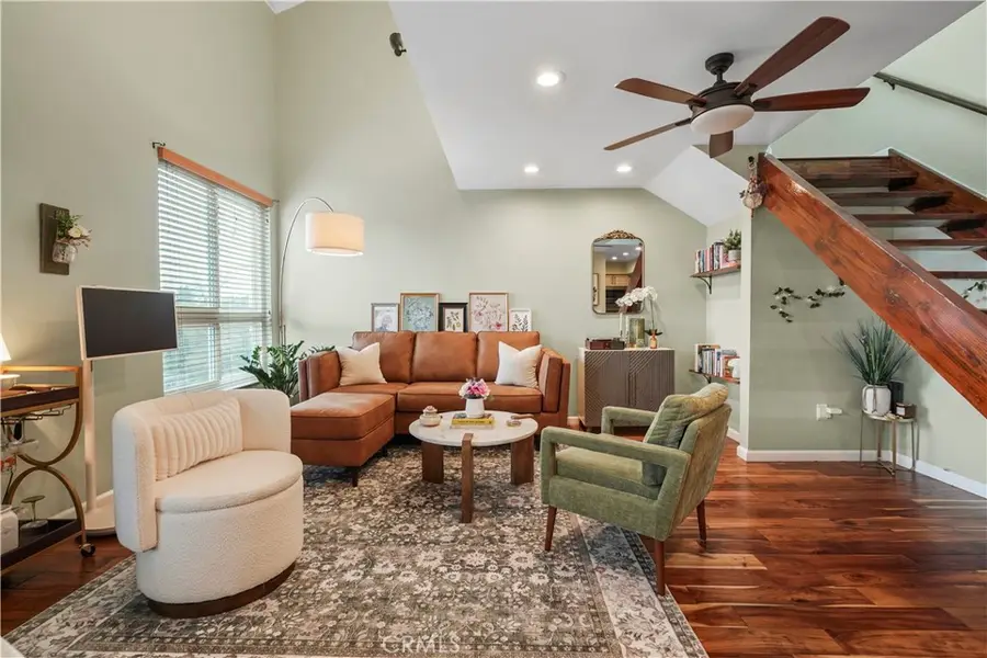 6151 Reseda Boulevard #8, Tarzana, CA 91335 - Image #2