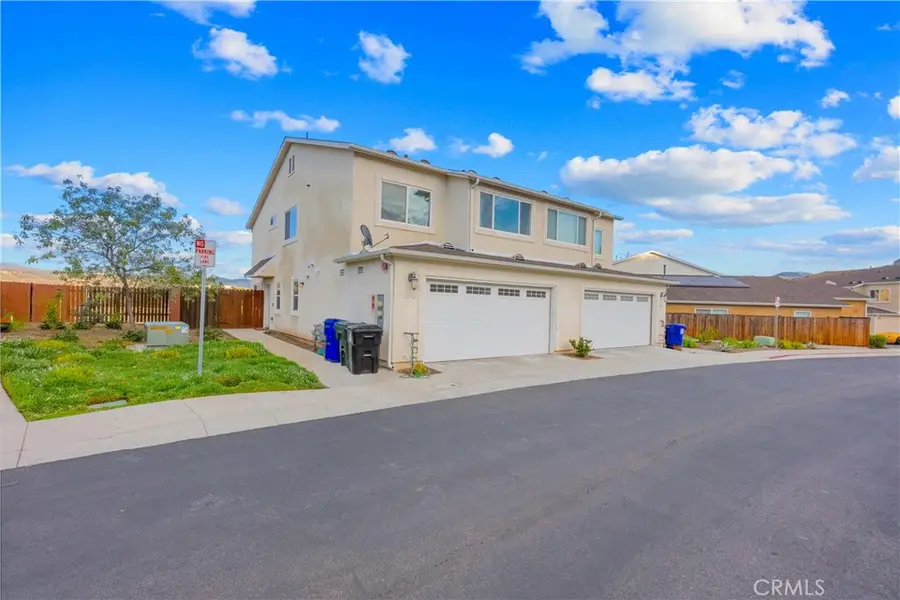 26142 Gravett Place, Saugus, CA 91350 - Image #2
