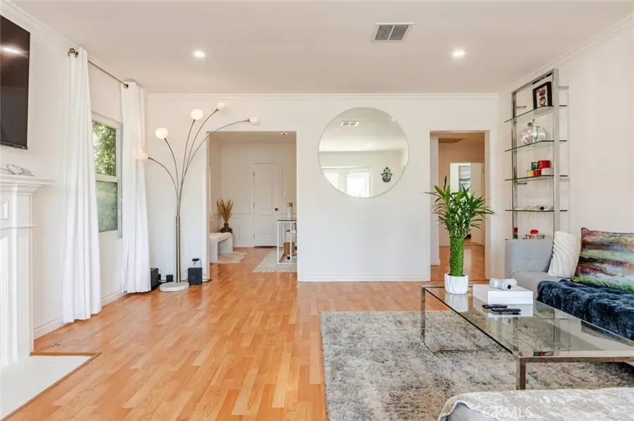 6220 Morella Avenue, North Hollywood, CA 91606 - #3