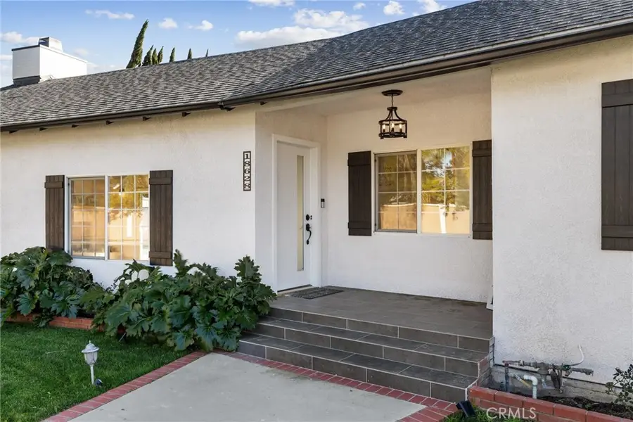 18628 Rayen, Northridge, CA 91324 - Image #2