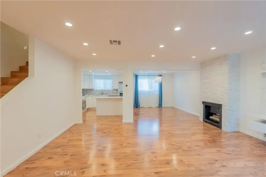 18550 Hatteras #16, Tarzana, CA 91356 - #2