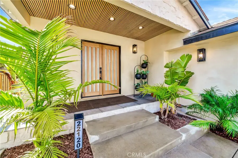 22122 Costanso, Woodland Hills, CA 91364 - #2