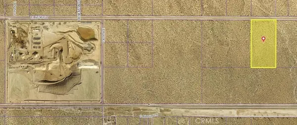 19 Avenue T, Sun Village, CA 93543