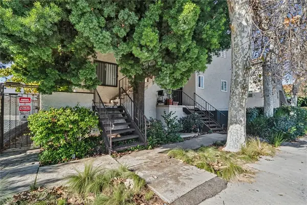 7439 Woodman Avenue #31, Van Nuys, CA 91405