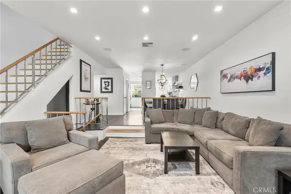 10229 Variel #12, Chatsworth, CA 91311