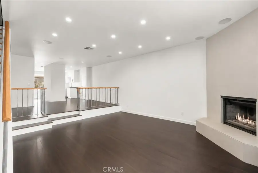 10229 Variel #12, Chatsworth, CA 91311 - #2