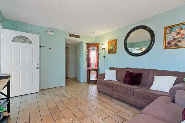 415 E Avenue J13, Lancaster, CA 93535