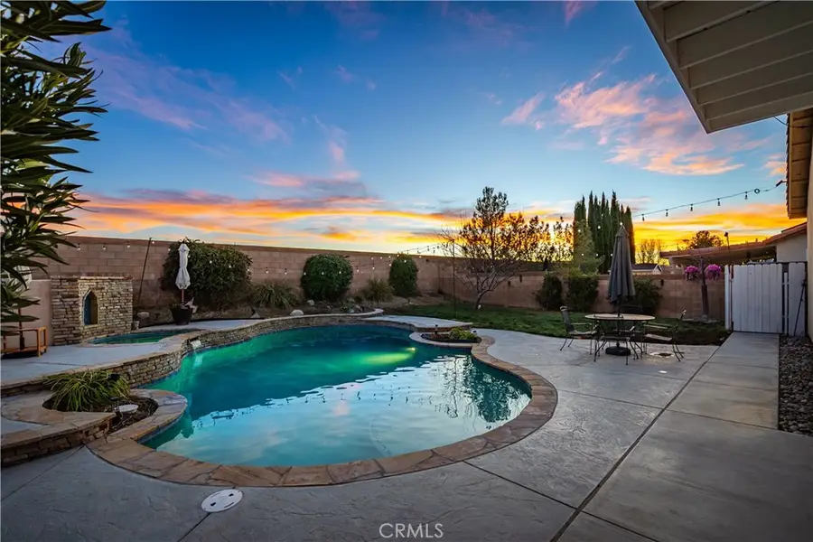 4048 J-9, Lancaster, CA 93536 - Image #2