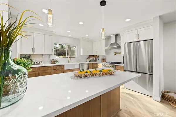 329 E Lago Lindo Road, Palmdale, CA 93550