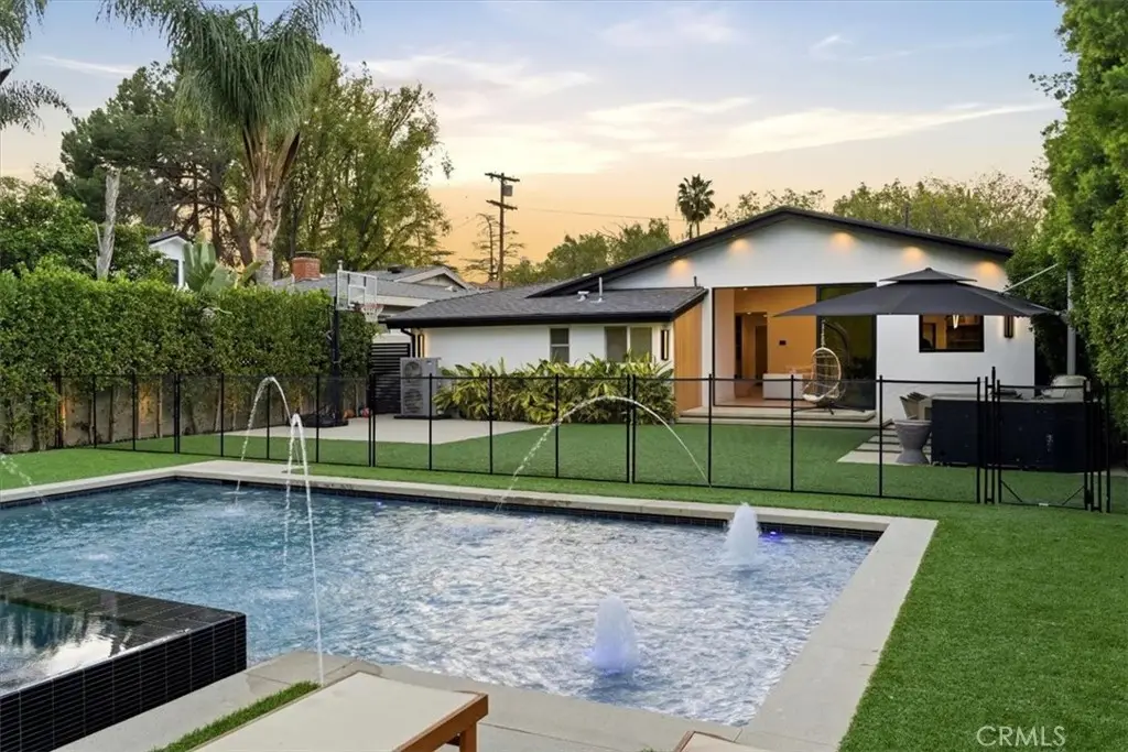 5324 Amigo, Tarzana, CA 91356 - Image #1