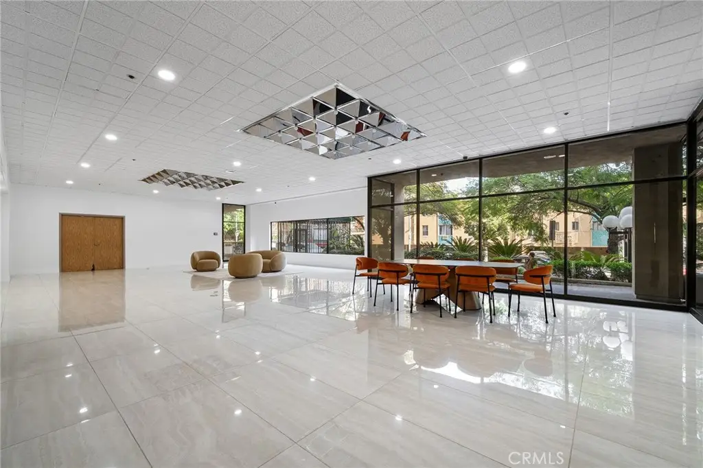 727 S Ardmore #308, Los Angeles, CA 90005 - #1