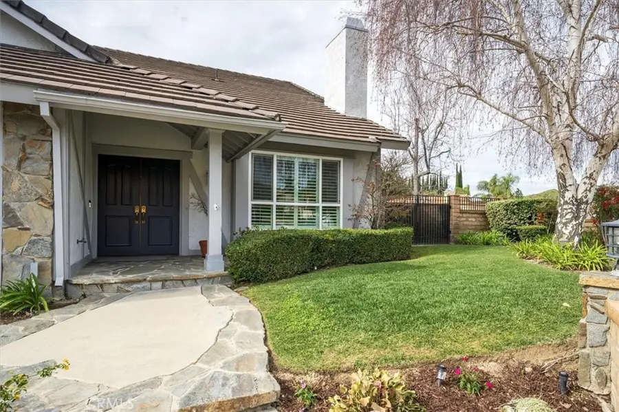 28125 Vernal, Saugus, CA 91350 - Image #2