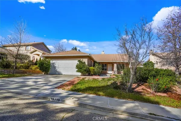 19711 Skyview Court, Canyon Country, CA 91351