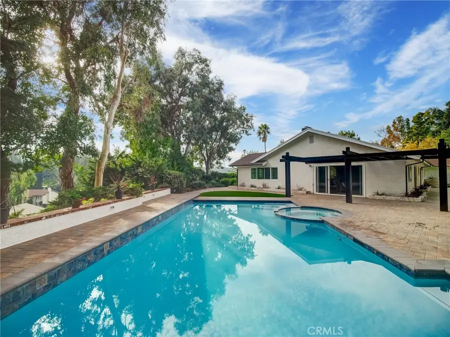 4732 Del Moreno Drive, Woodland Hills, CA 91364 - Image #3