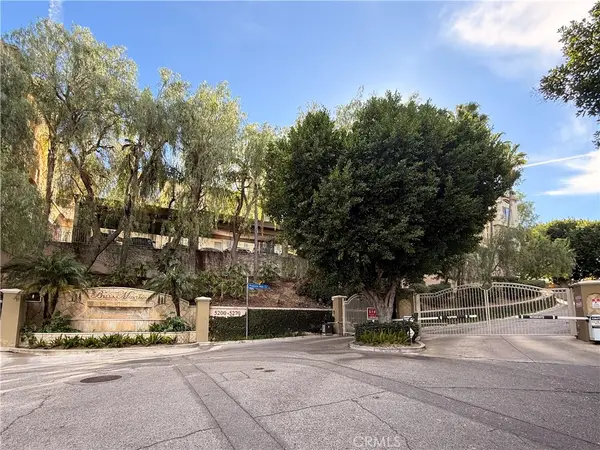 5220 Premiere Hills #221, Woodland Hills, CA 91364