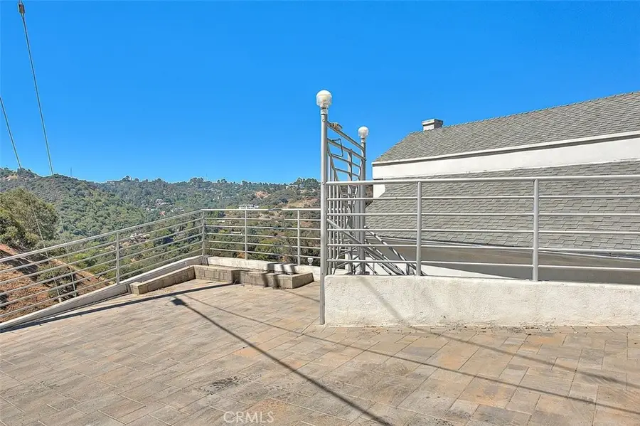 2579 Leicester Drive, Los Angeles, CA 90046 - #2