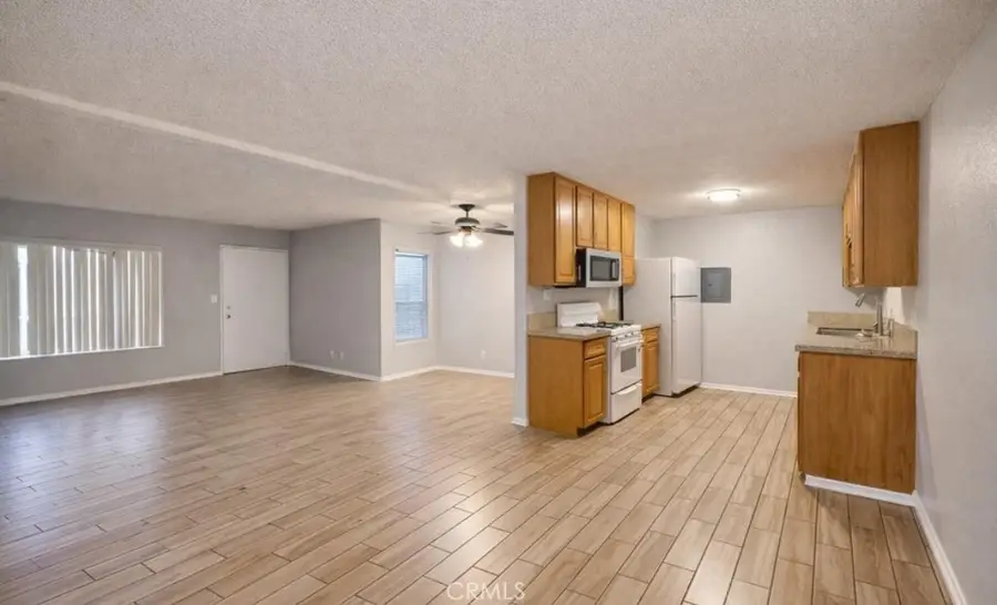 2040 W Avenue J13, Lancaster, CA 93536 - #3