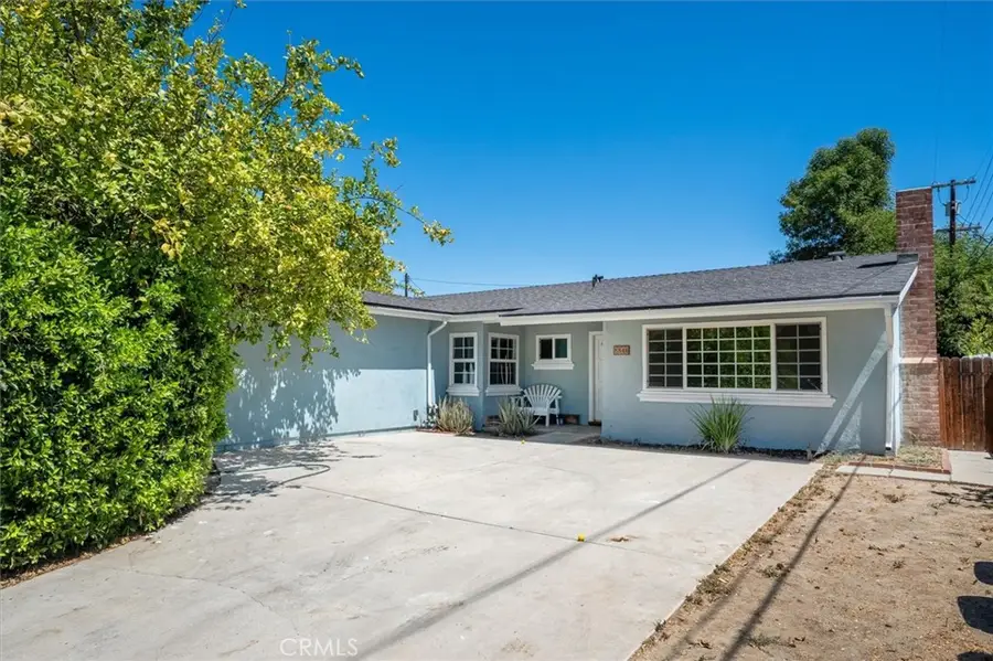 8846 Laramie Avenue, Winnetka, CA 91306 - #2
