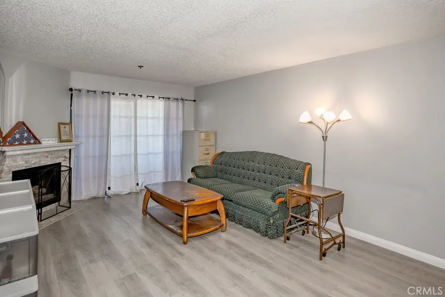6545 Reseda Boulevard #3, Reseda, CA 91335 - #3