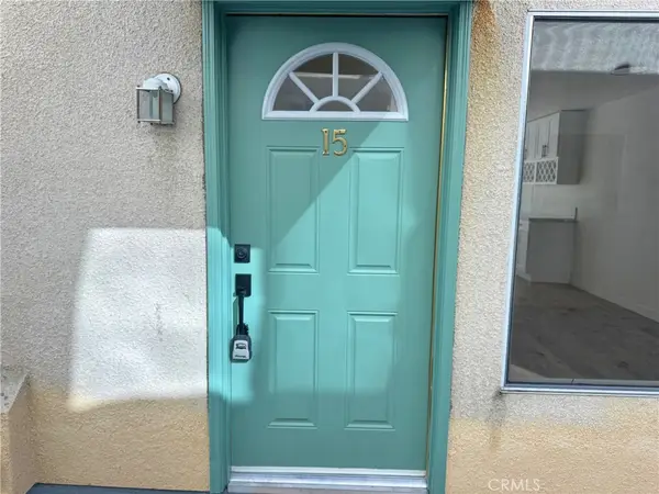 8800 Burnet Avenue #15, North Hills, CA 91343