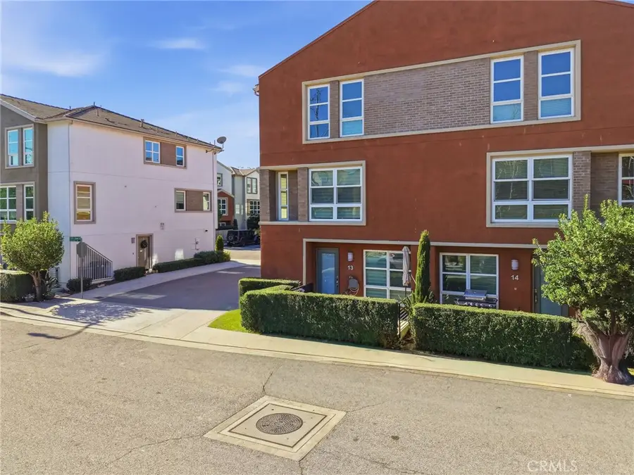 2700 E Chaucer #13, Los Angeles, CA 90065 - #2