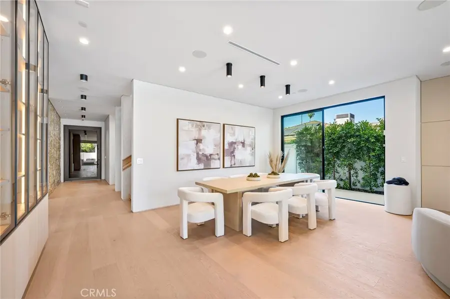 16728 Morrison Street, Encino, CA 91436 - #3