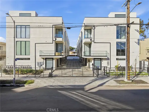 6511 N Contour Lane, North Hollywood, CA 91606