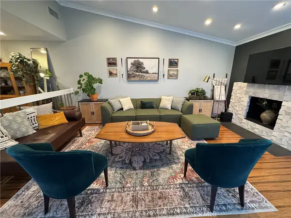 10141 Valley Circle Boulevard #4, Chatsworth, CA 91311