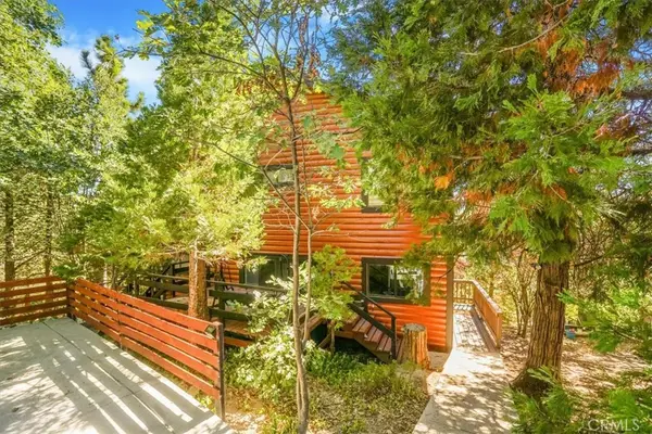 695 Grass Valley Road, Lake Arrowhead, CA 92352