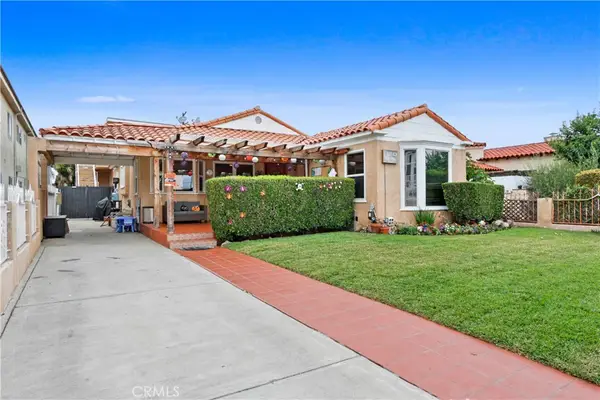 1921 Chariton Street, Los Angeles, CA 90034