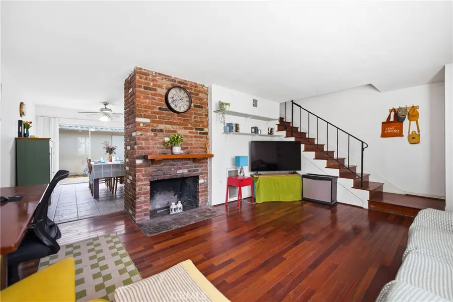 20721 Lemarsh #C, Chatsworth, CA 91311 - Image #2