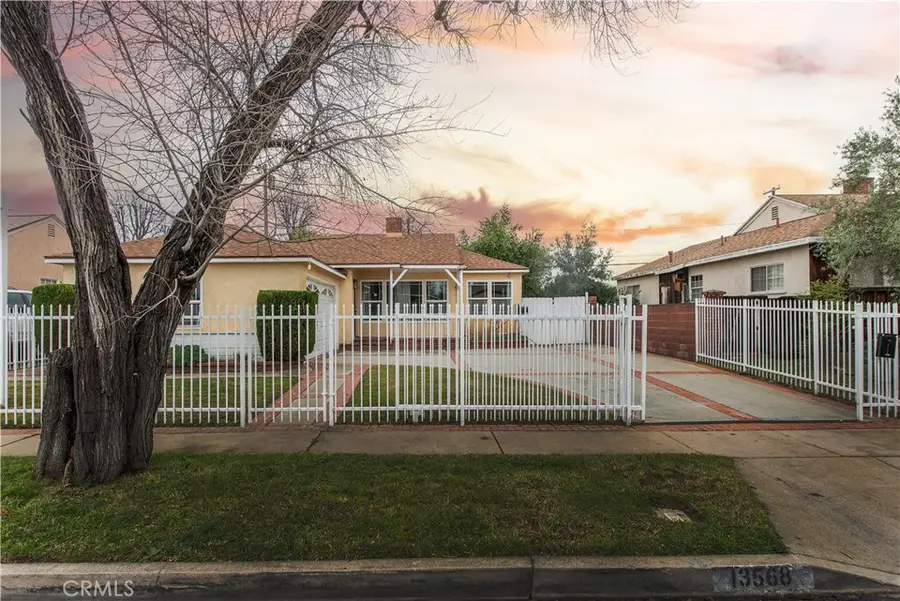 13568 Ottoman, Arleta, CA 91331 - #3