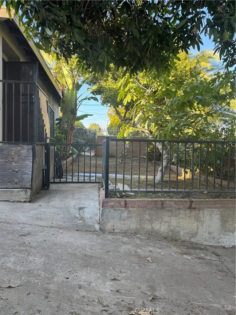 529 531 S Sydney, East Los Angeles, CA 90022 - #3