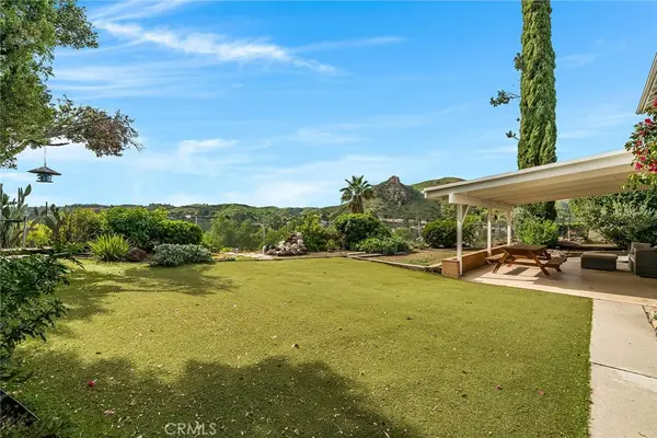 24308 Shrewsbury, West Hills, CA 91307