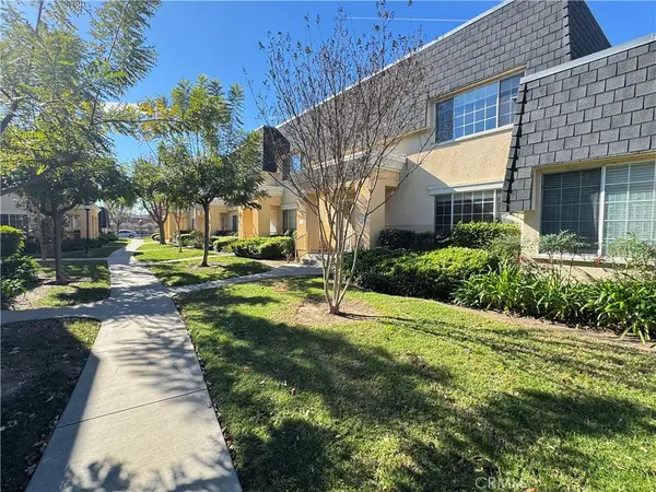 19216 Hamlin Street #8, Reseda, CA 91335