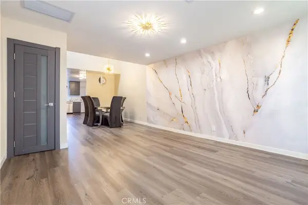 7301 Lennox #B8, Van Nuys, CA 91405