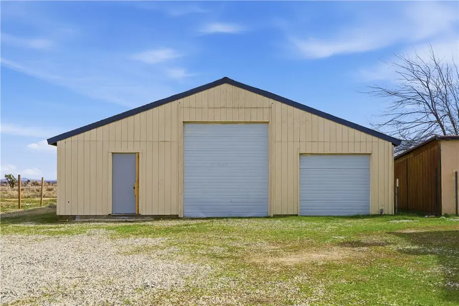 41016 150th E, Lake Los Angeles, CA 93535 - #2