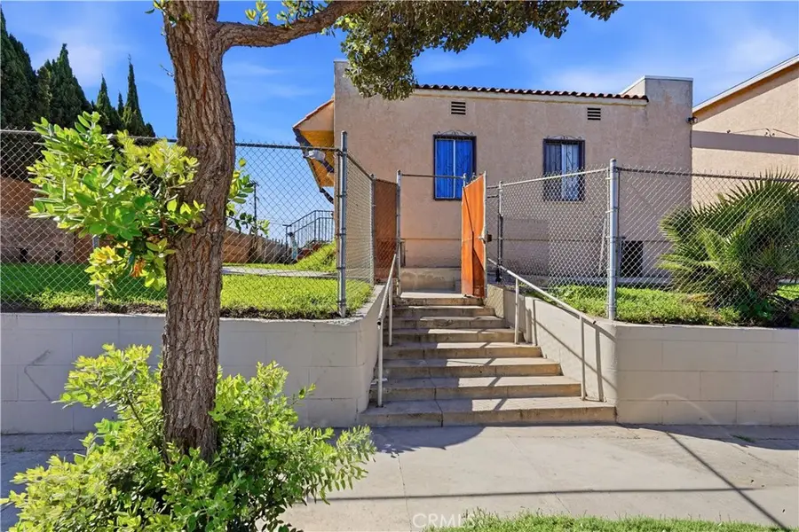 11143 Van Buren, Los Angeles, CA 90044 - #3